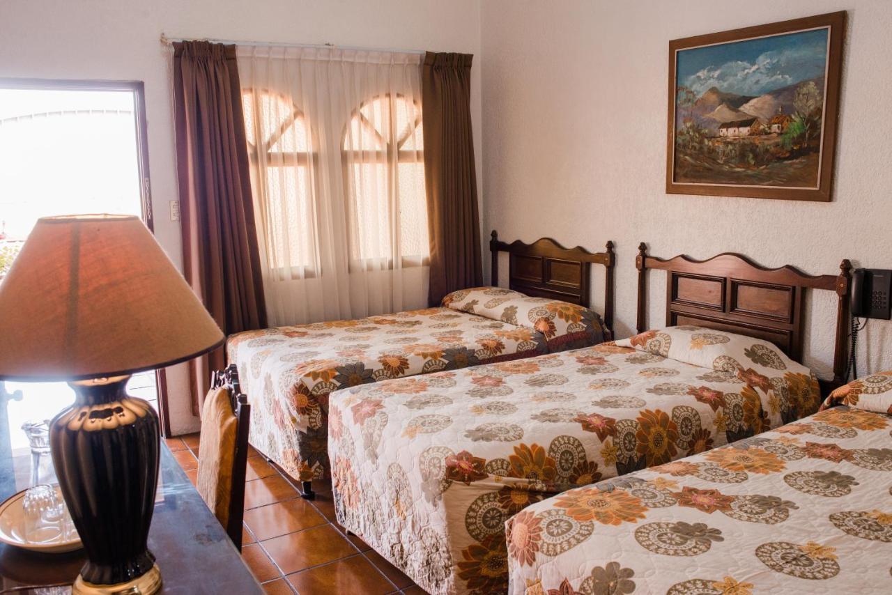 Hotel Villa Espanola Гватемала Экстерьер фото